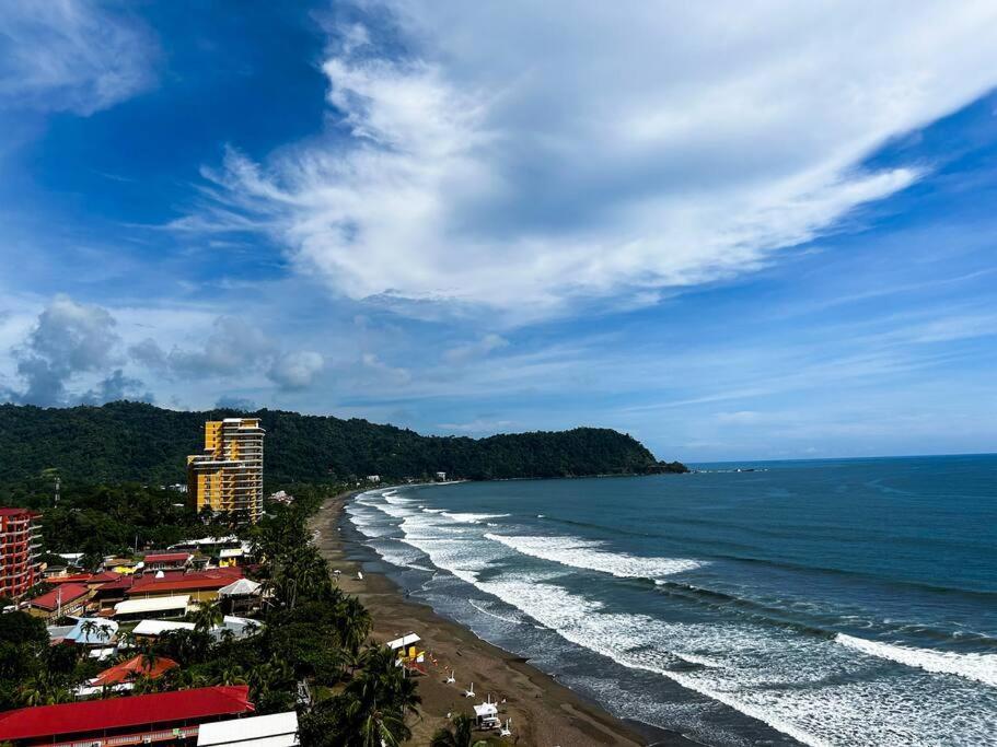 Ocean Front, Luxurious Condo In Downtown Jaco! Exterior photo