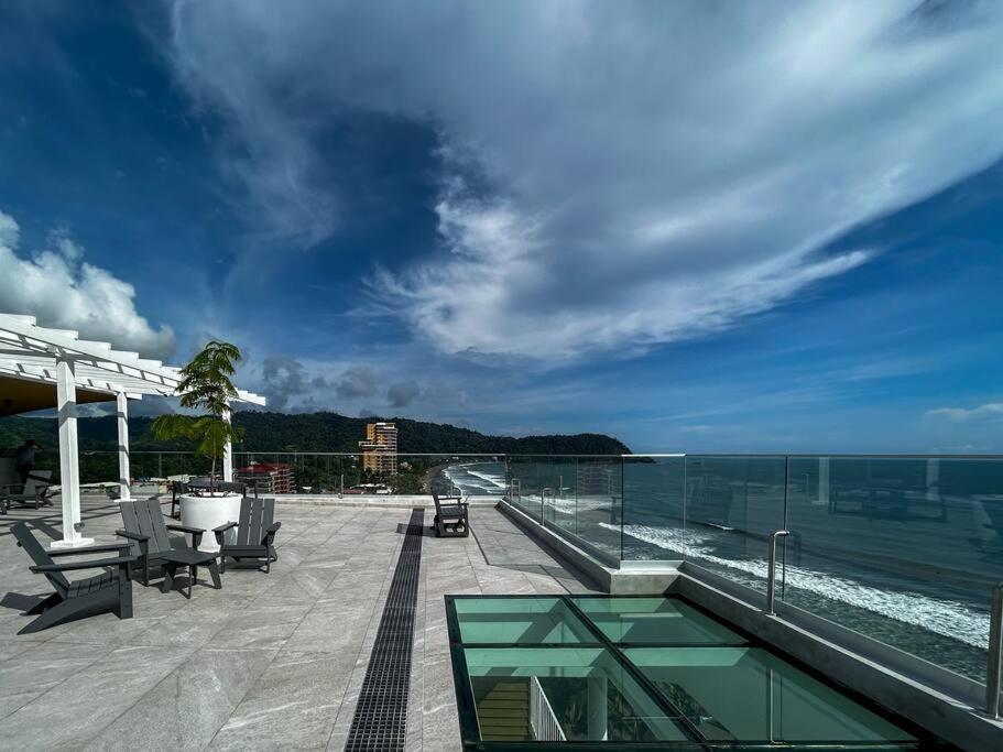 Ocean Front, Luxurious Condo In Downtown Jaco! Exterior photo