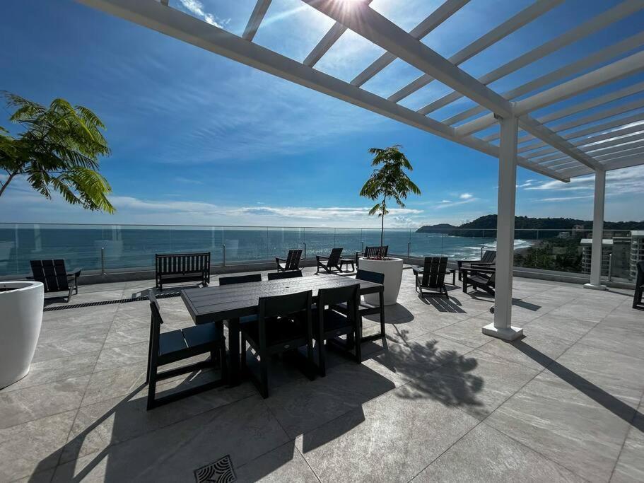 Ocean Front, Luxurious Condo In Downtown Jaco! Exterior photo